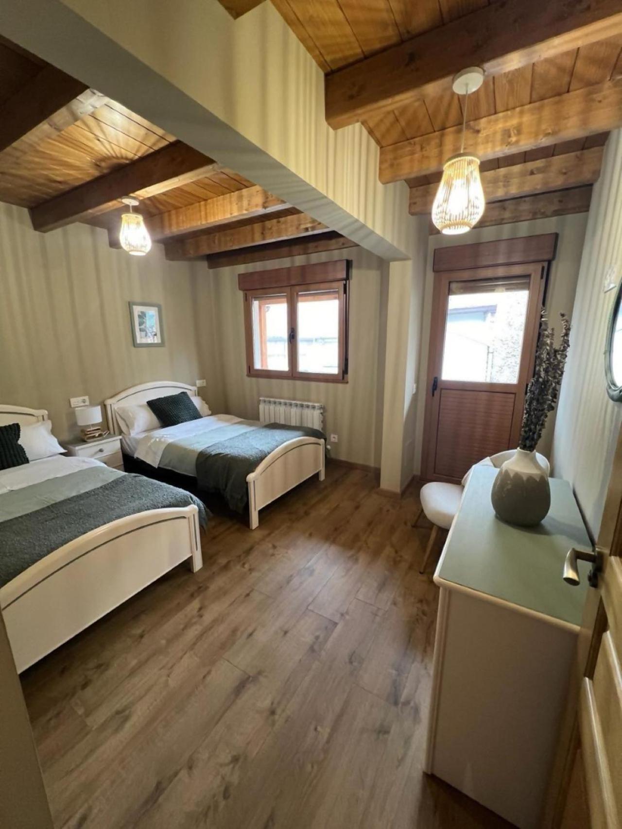 Casa Moises En Bimenes Villa Eksteriør billede